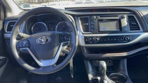 2019 Toyota Highlander LE V6 AWD (Natl)